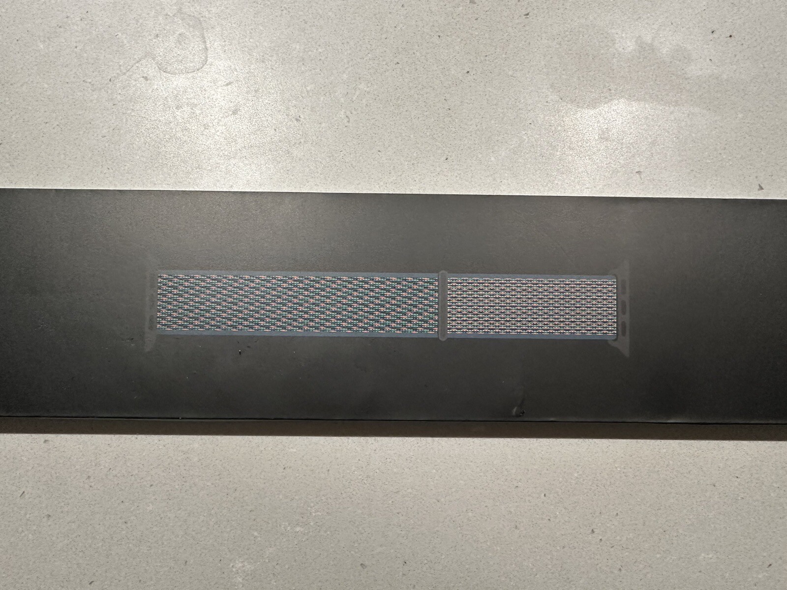 Apple Watch Band - Nike Sport Loop - Hyper Crimson/Neptune Green - 40mm - New-image