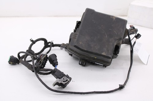 2021-23 Hyundai Santa Fe SEL 2.5L AWD Engine Bay Fuse Relay Box w/ Wire Harness