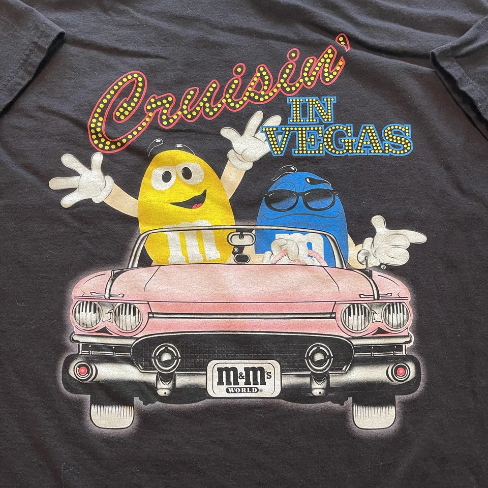Camisa M&M Para Hombre Extra Grande Negra Cruisin' in Vegas Gráfica Camiseta M&Ms World Foto 4 de 4