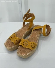 Crown Vintage Fentisa Yellow Wedge Sandal Women 8.5