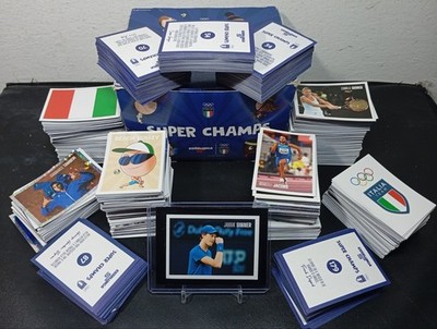 2500x Esselunga SUPER CHAMPS STICKERS + JANNIK SINNER Tokyo 2020 Rookie Figure