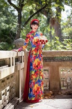Ao Dai Vietnamese, Silk Designer Flowers Long Dress With Pants. Size 3XL