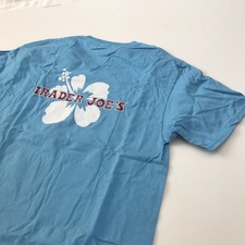 Trader Joe's Short Sleeve L Employee T-Shirt Hibiscus Size Large Light Blue Crew