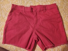 NWT 365 Kids from Garanimals Girls Size 10 Pink Shorts with Back Heart Pockets