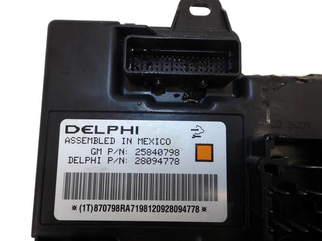 20052010 Pontiac G6 BCM Fuse Relay Box Used OEM 25840798 eBay