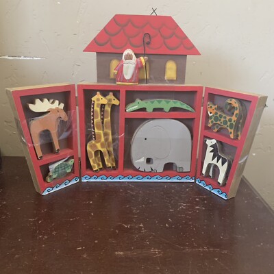 Vintage Wooden Noah s Ark w/Animals Fold Up Tiger Turtle Giraffe Elephant