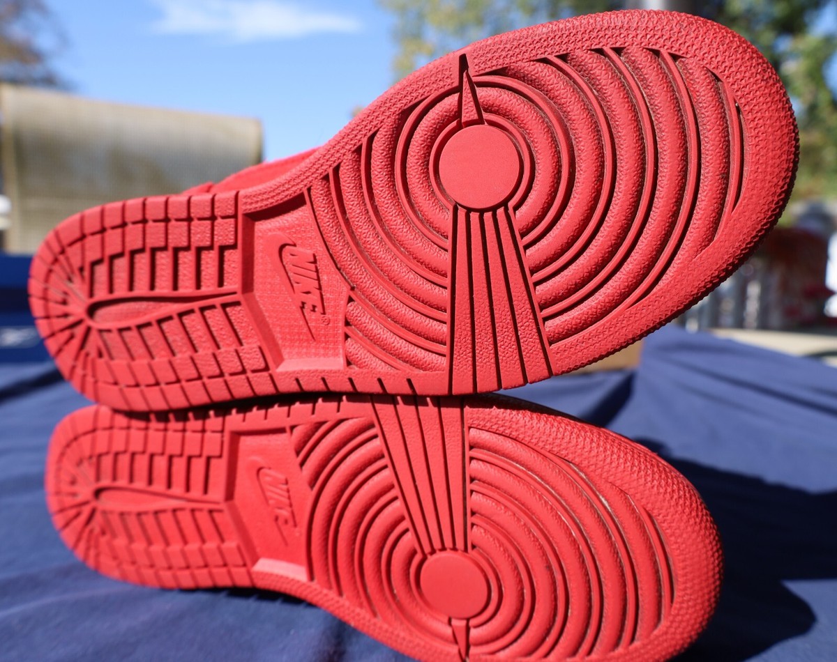 2016 NIKE AIR JORDAN 1 RETRO HIGH Hi Triple Red SUEDE October