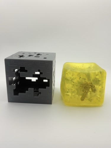 Minecraft Jelly Cube Gold 1/48 Real Plated Gold Pickaxe Yellow Squishy Squeeze