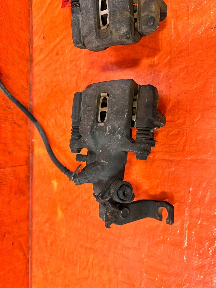 04-08 ACURA TSX - PINZAS DE FRENO TRASERAS IZQUIERDA Y DERECHA - FÁBRICA ORIGINAL #312 Foto 4 de 4