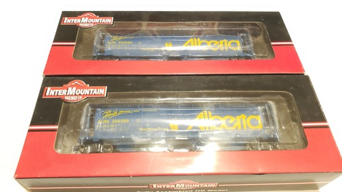 2 tolvas cubiertas cilíndricas Intermountain #45118-31 #45117-35 Alberta ALNX Ho  | Condition: New