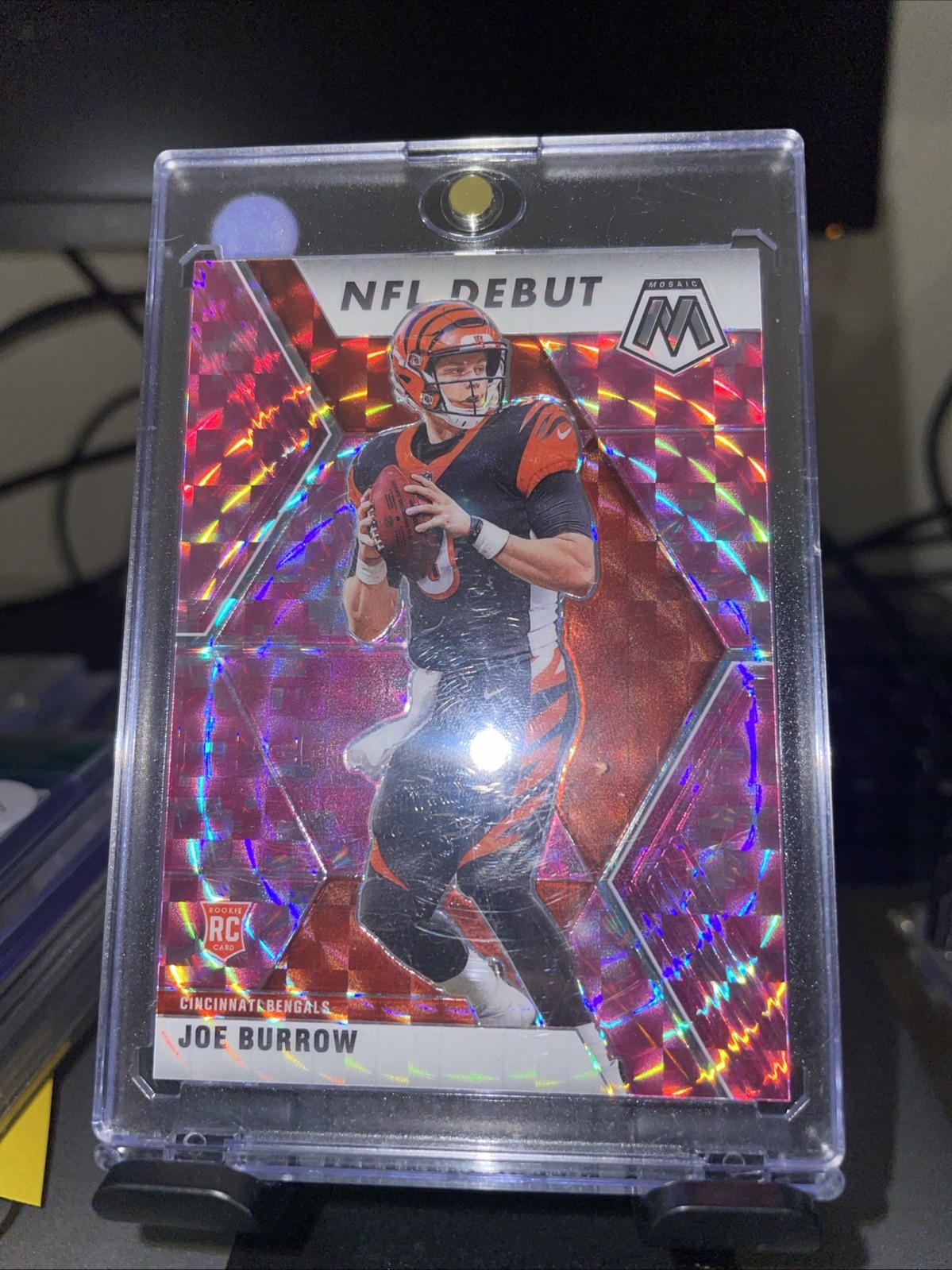 Joe Burrow 2020 Panini Mosaic NFL Debut Pink Camo Prizm Rookie Card RC #261