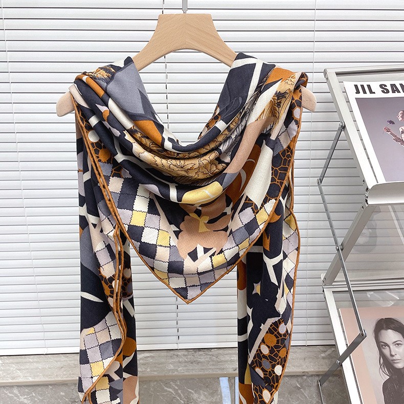 New High Luxury! 30% Silk & 70% Wool Tiger Rose Print Wrap Scarf Shawl 53'