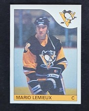 1985-86 Topps #9 Mario Lemieux Rookie Card (Wax Stain On Back). rookie card picture