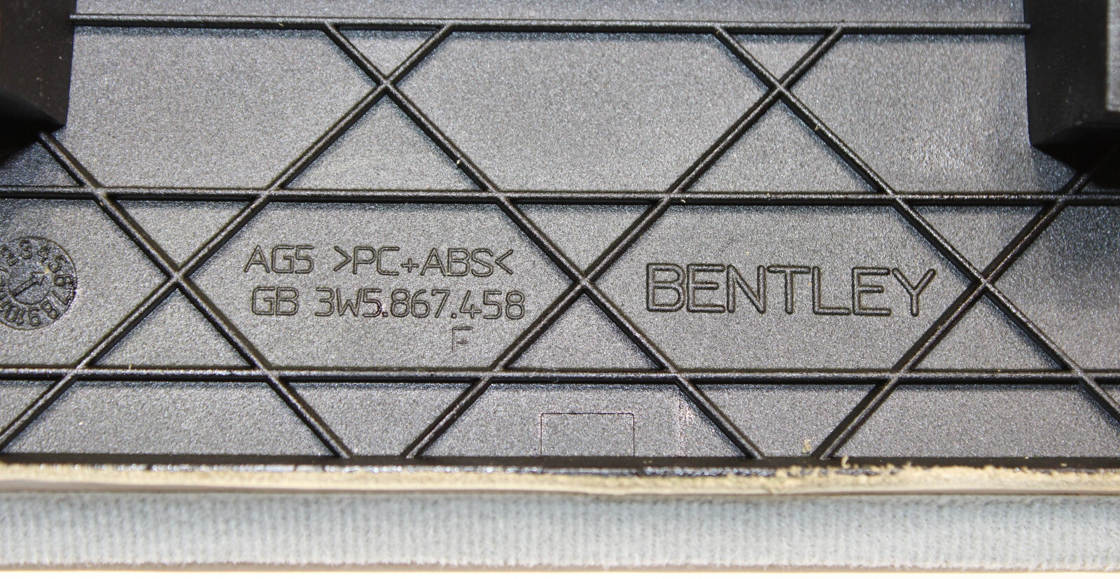 2006 - 2008 BENTLEY CONTINENTAL WINDSHIELD RIGHT A PILLAR TRIM COVER PANEL OEM