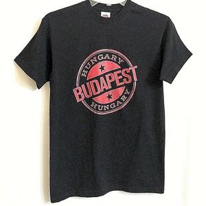 black and red graphic tee womens