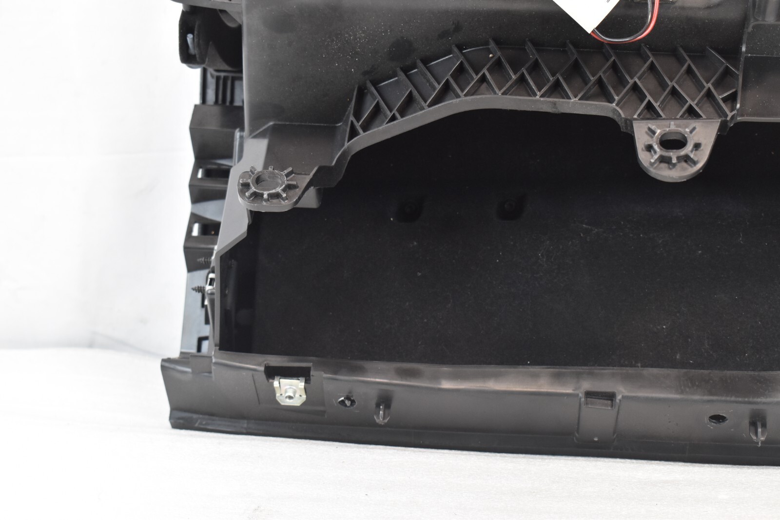 🚀 2014-20 MASERATI GHIBLI RIGHT DASH GLOVEBOX STORAGE LID COMPARTMENT TRIM M157