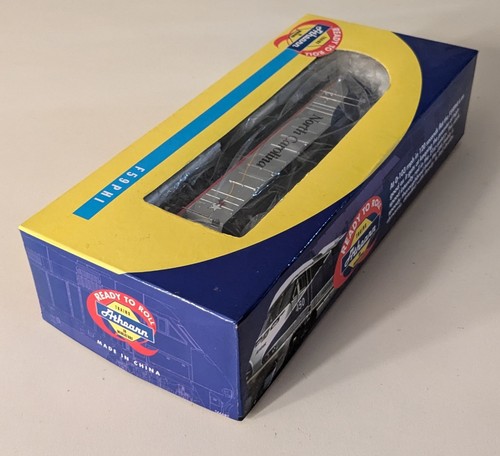 Athearn RTR 2613 HO Scale North Carolina DOT F59PHI Powered Locomotive #1797 - Picture 9 of 9