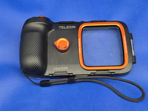 70: TELESIN Universal Waterproof Phone Case for Snorkeling and Diving