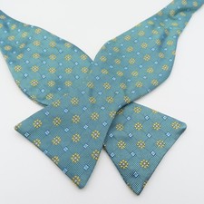 Brooks Brothers Bow Tie Green Blue Floral 2.25" Wide Self Tie Silk USA Makers
