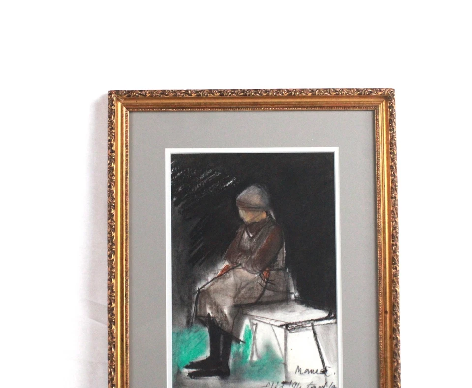 Dibujo de carbón vintage dama sentada en banco firmado ilegible Foto 3 de 4