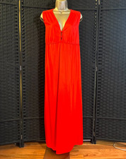 Vintage VASSARETTE RED NYLON NIGHTGOWN Plus Size 1X Long Sheer Buttons READ