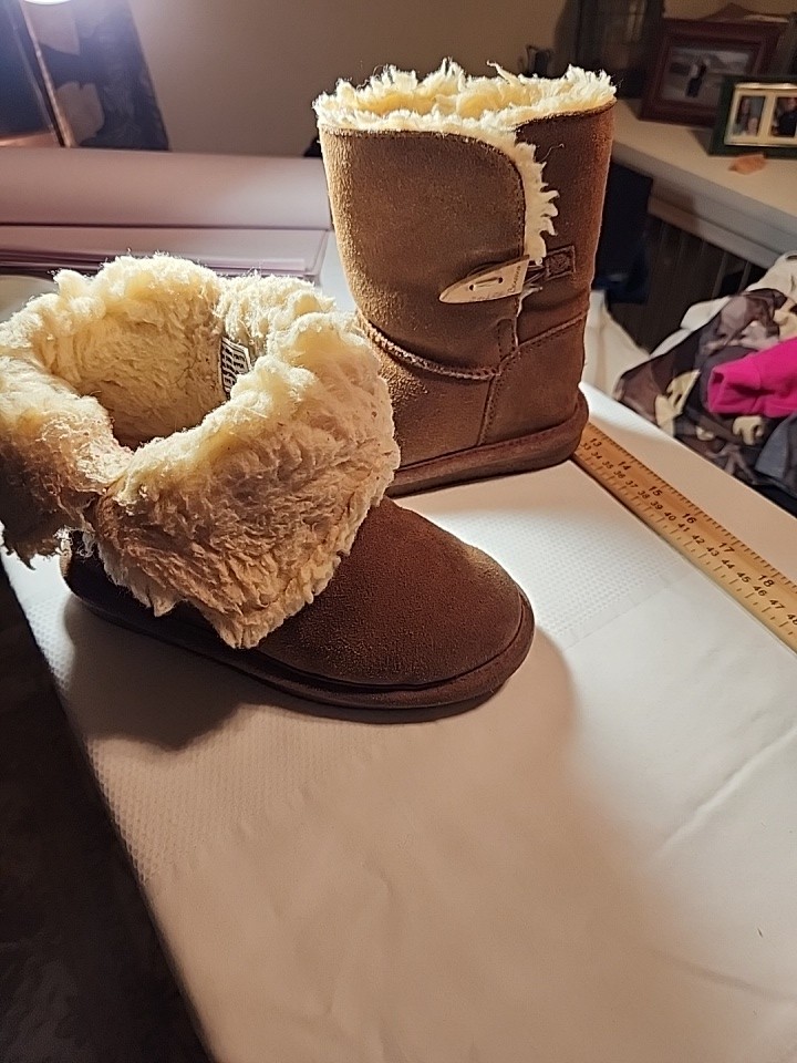 BEARPAW GIRL'S BOOTS YOUTH SIZE 13