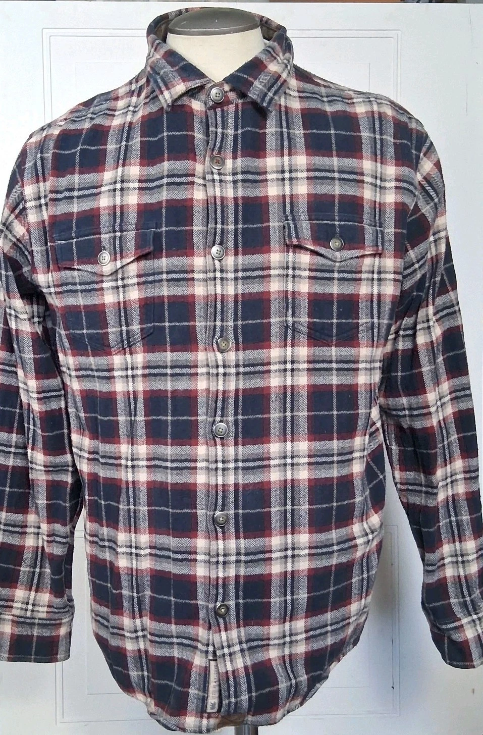 Dakota Grizzly Flannel Button Down Shirt Men’s XL Navy Burgundy Tan Cotton
Opens in a new window or