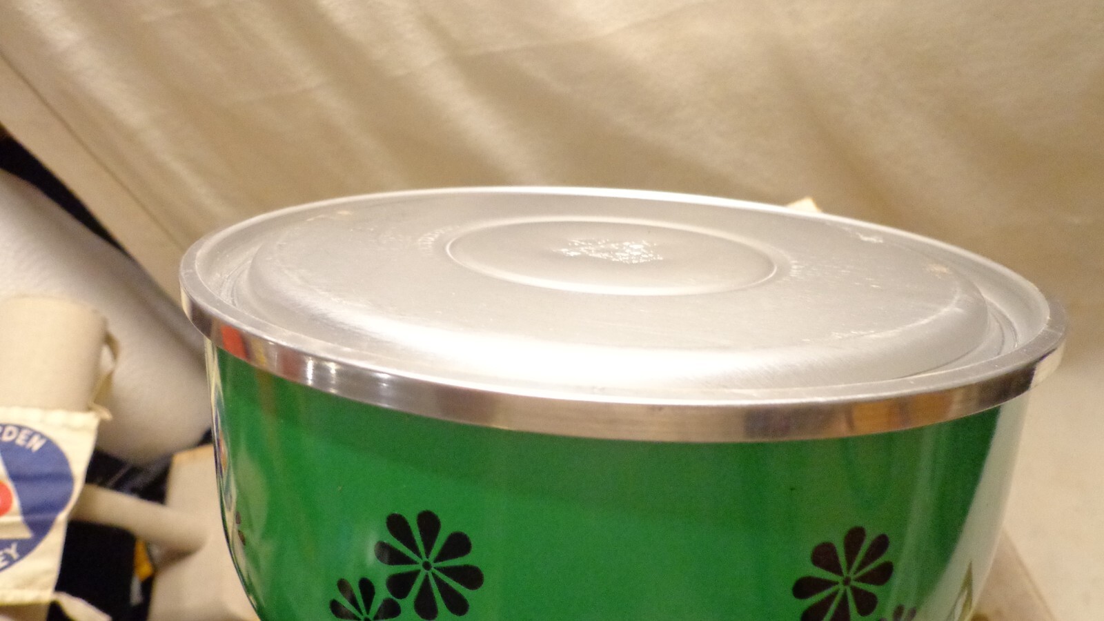 RARE VINTAGE REVERE WARE FIESTA TEA KETTLE ALUMINUM GREEN MINT 27221