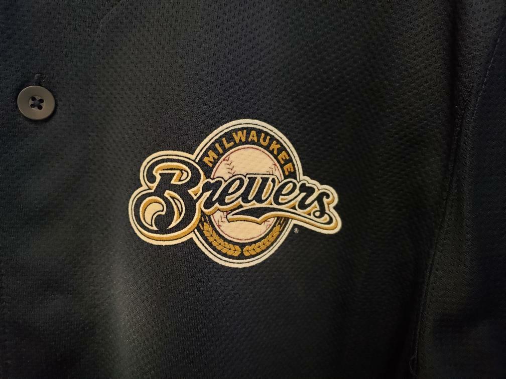 PRE-OWNED MLB MILWAUKEE BREWERS ZACK GREINKE MAJESTIC JERSEY PRE-OWNED MLB MILWAUKEE BREWERS ZACK GREINKE MAJESTIC JERSEY