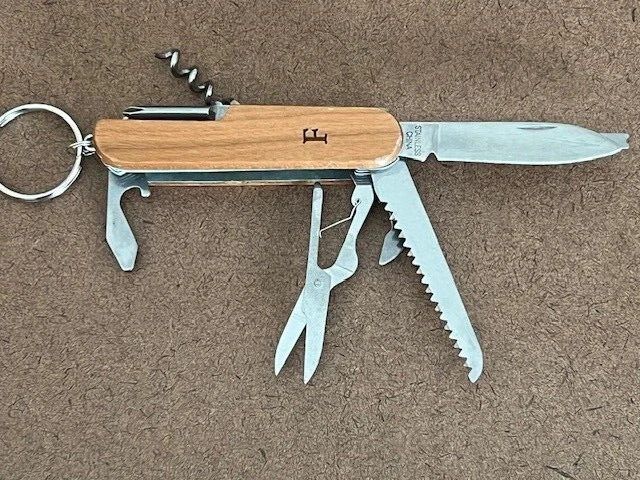 Multi Tool 3.5” Pocket ENGRAVED Victoria Canada FWOOD HANDLE - Great condition