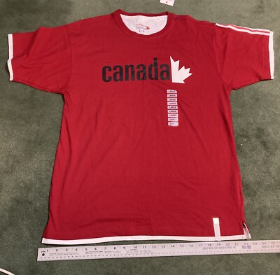 NWT Canada TShirt Size Large  Maple Leaf It s Fun to be Canadian