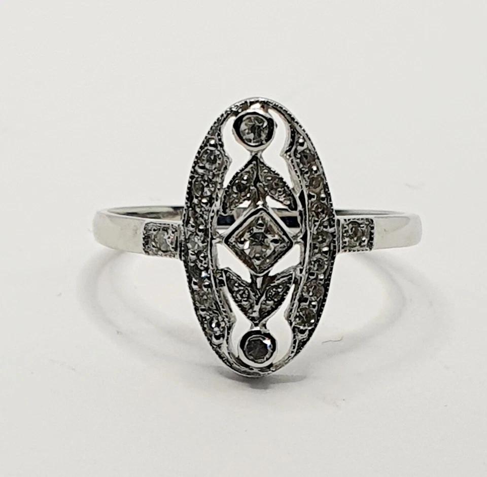 9ct Gold Diamond Antique Style Oval Shape 0.20ct White Gold 375 Size L, M, N, O - Image 3 of 4