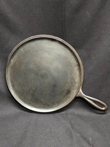 Griswold Erie #739 A  #9  11 Inch Cast Iron Griddle, Great Condition