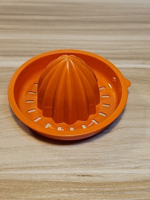 Tupperware Replacement Citrus Juicer Squeezer Reamer Orange Strainer Vintage