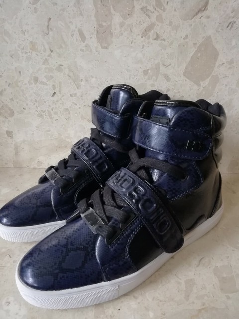 navy velvet trainers