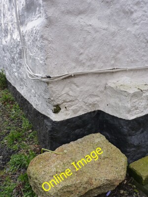 Foto 6x4 OS Benchmark - Sennen, Mayon Cottage Ein OS Schnittzeichen im Stein c2013