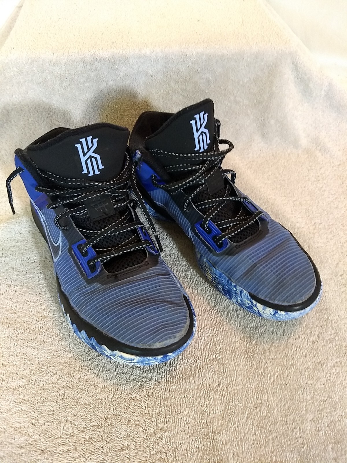 Nike Kids Kyrie Flytrap 4 Racer Blue Basketball Shoes… Gem