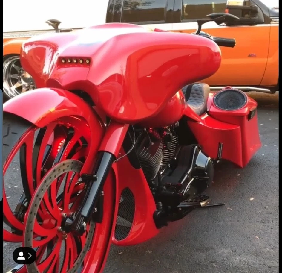 Carenado Harley Davidson Street Glide Road King para altavoces de 6,5" Foto 3 de 4