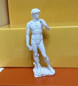 Mini Brands - Masterpiece Series: David Statue