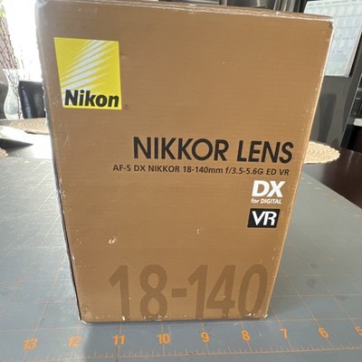 Nikon AF-S DX NIKKOR 18-140mm f/3.5-5.6G ED VR Zoom Lens for Nikon F Mount