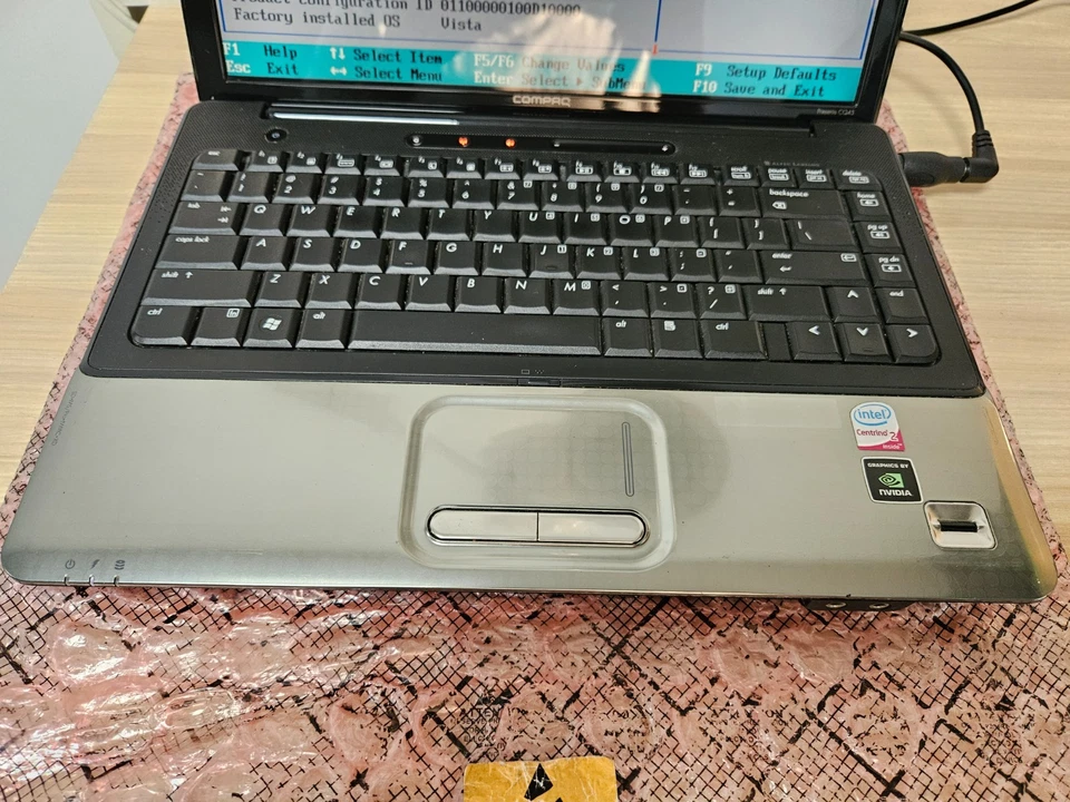 Compaq Presario CQ45 - Intel Core 2 Duo - 2GB Ram - No Storage - Image 2 of 4