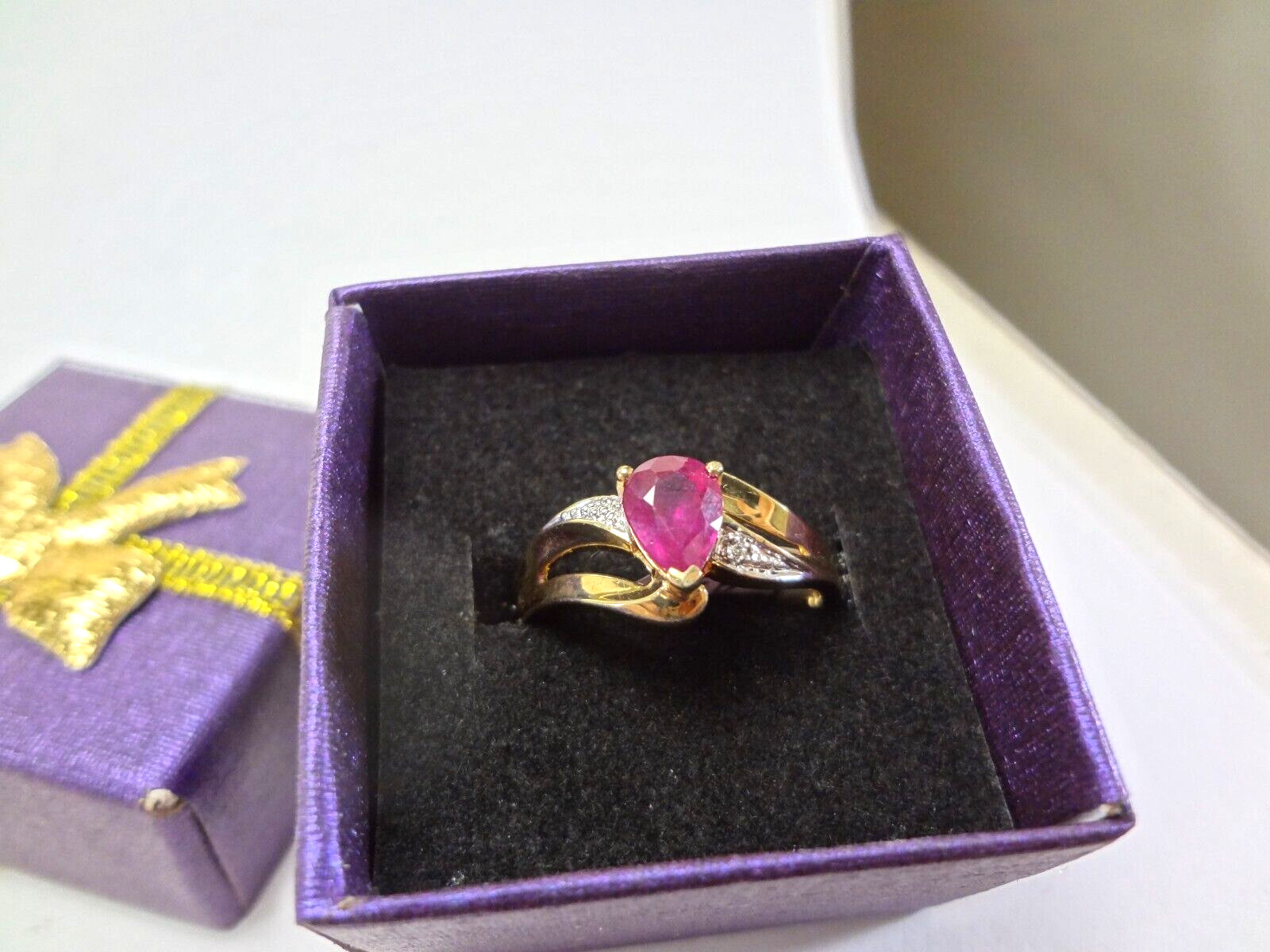 10K SOLID GOLD - NATURAL RUBY & DIAMOND RING - 1.… - image 2