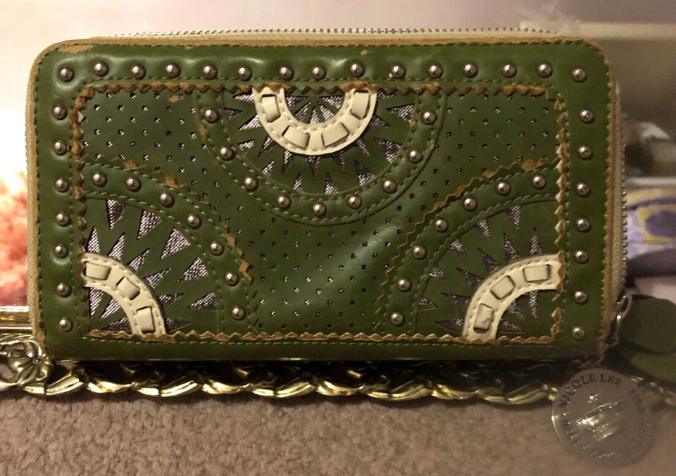 Hermosa Cartera Bolsillo Verde Oliva Multi Compartimento Adornada Cremallera Foto 4 de 4