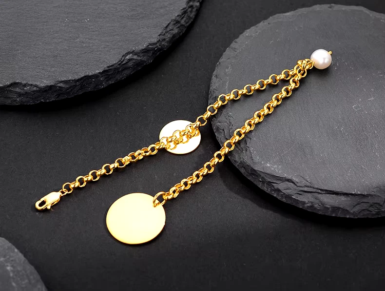 Pulseira corrente rolo moeda pérola barroca ouro 18K em prata - Imagem 3 de 4