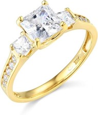 2.5 Ct Princess 14K Yellow Gold 3-Stone Created Diamond Engagement Wedding Ring