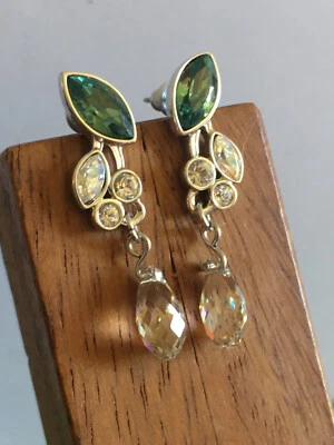 Paire Clous Boucles d'Oreilles Argentées Goutte de Cristal Facetté SWAROVSKI - Photo 1/4