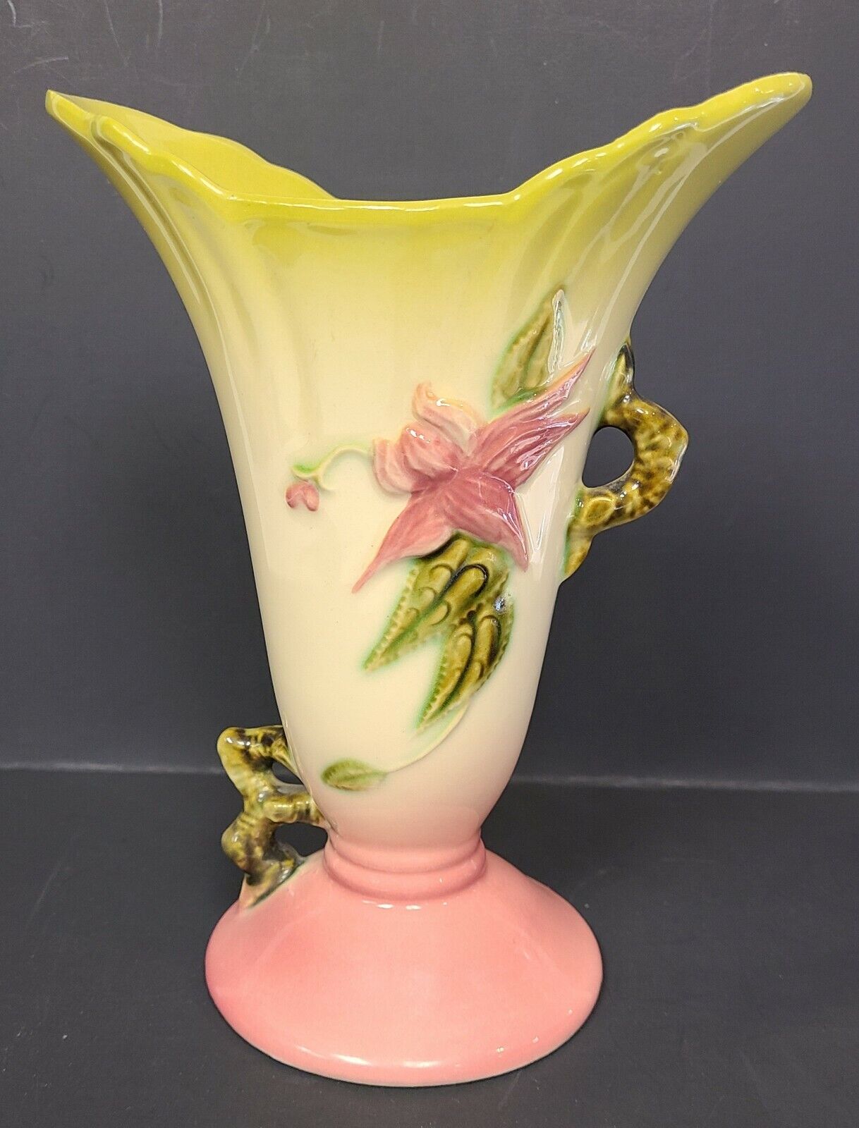Hull W8 7 1/2 USA Woodland Pottery Vase Yellow Pink Green Flower