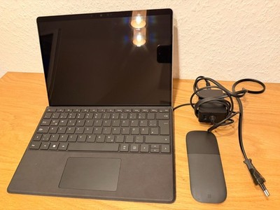 Microsoft Surface Pro 9 16GB RAM 256GB SSD mit Tastatur & Maus