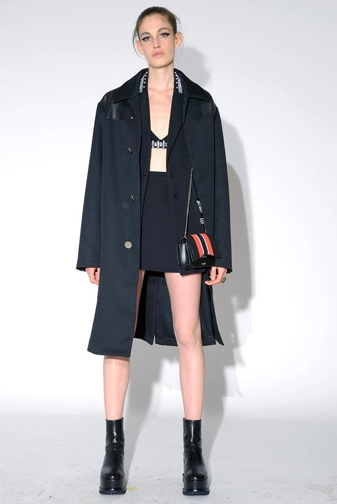 Givenchy Bow-Cut Chain Shoulder Bag Python Leathe… - image 4