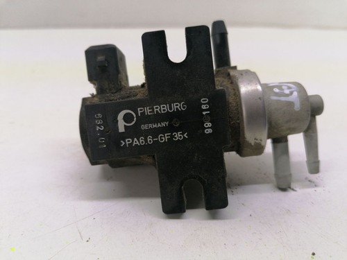 Volkswagen PASSAT B5 2000 Diesel 85kW Turbolader Druckwandler Magnetventil 68201